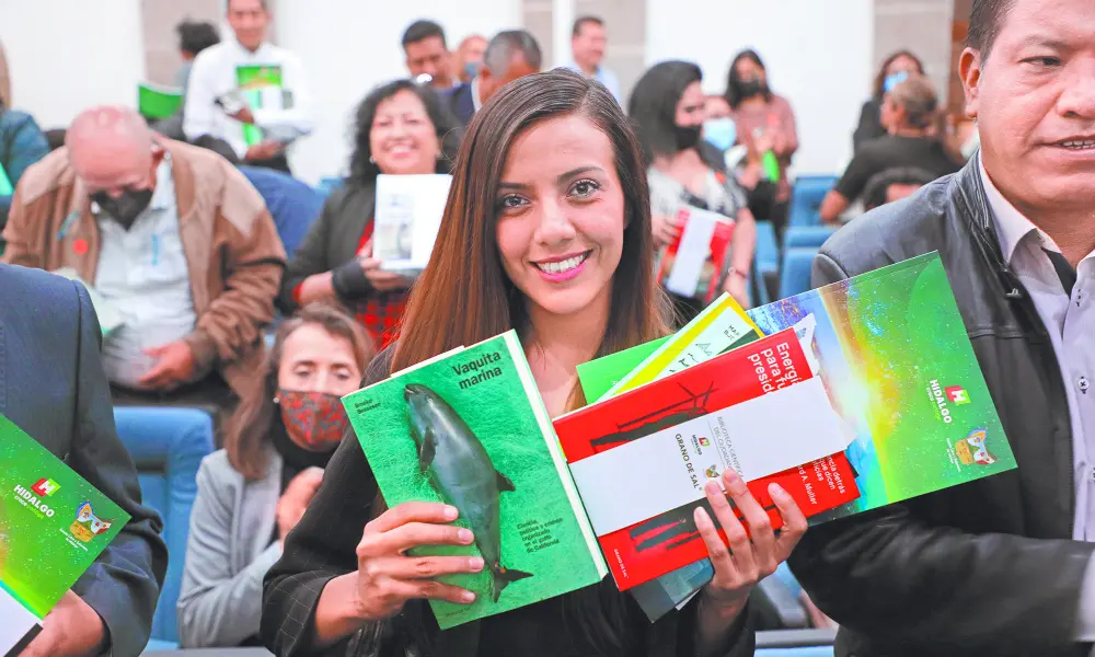 Suman libros a la Biblioteca Científica del Ciudadano para “avivar discusiones”