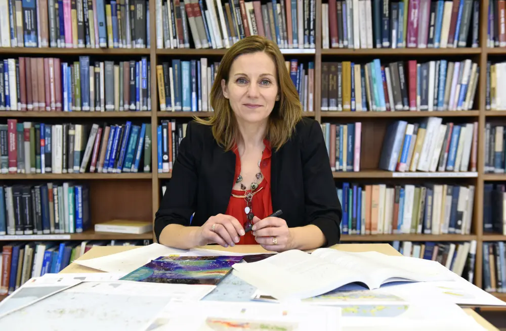 Nuestro destino es observar el universo, dice la astrofísica Hélène Courtois